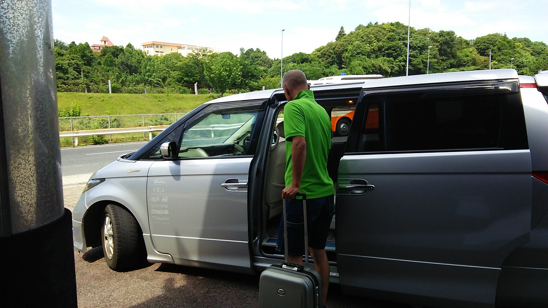 車両の受け渡し 成田空港駐車場ならコスモパーキングをご利用ください